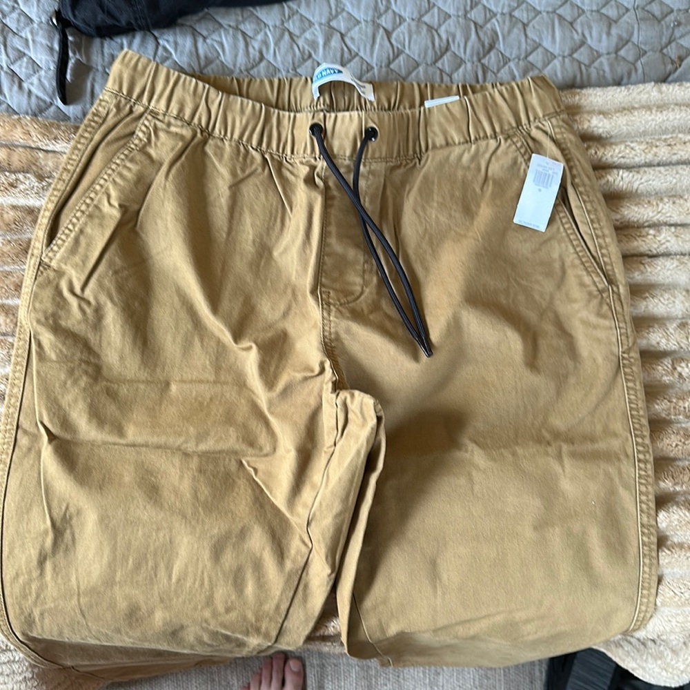 Brand new old navy Chink Joggers